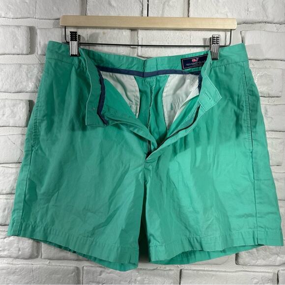 Vineyard Vines Club Short Size 34 - Picture 6 of 8
